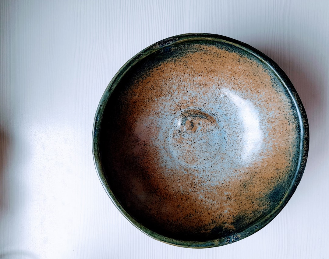 釉薬（ゆうやく）の種類9選と特徴｜元料理人が教える器選び完全ガイド