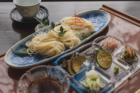 出産祝いに食器を贈る｜離乳食から使える安全な器の選び方と予算別おすすめ