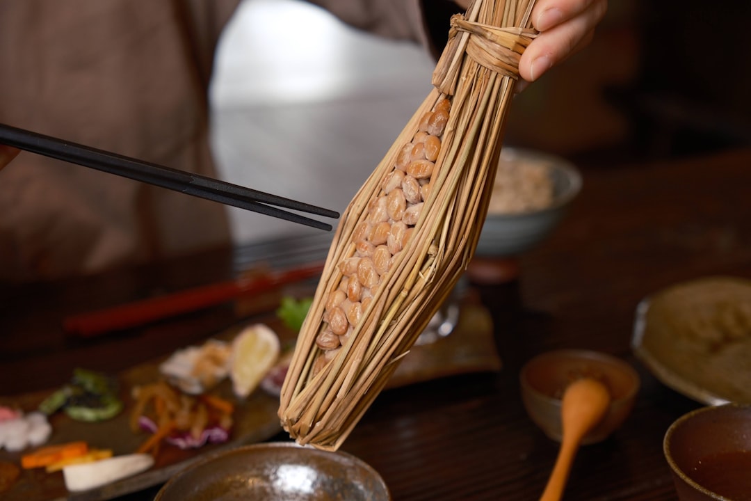 笠間焼の食器を通販で選ぶ完全ガイド｜産地直送の目利きが教える選び方とお手入れ