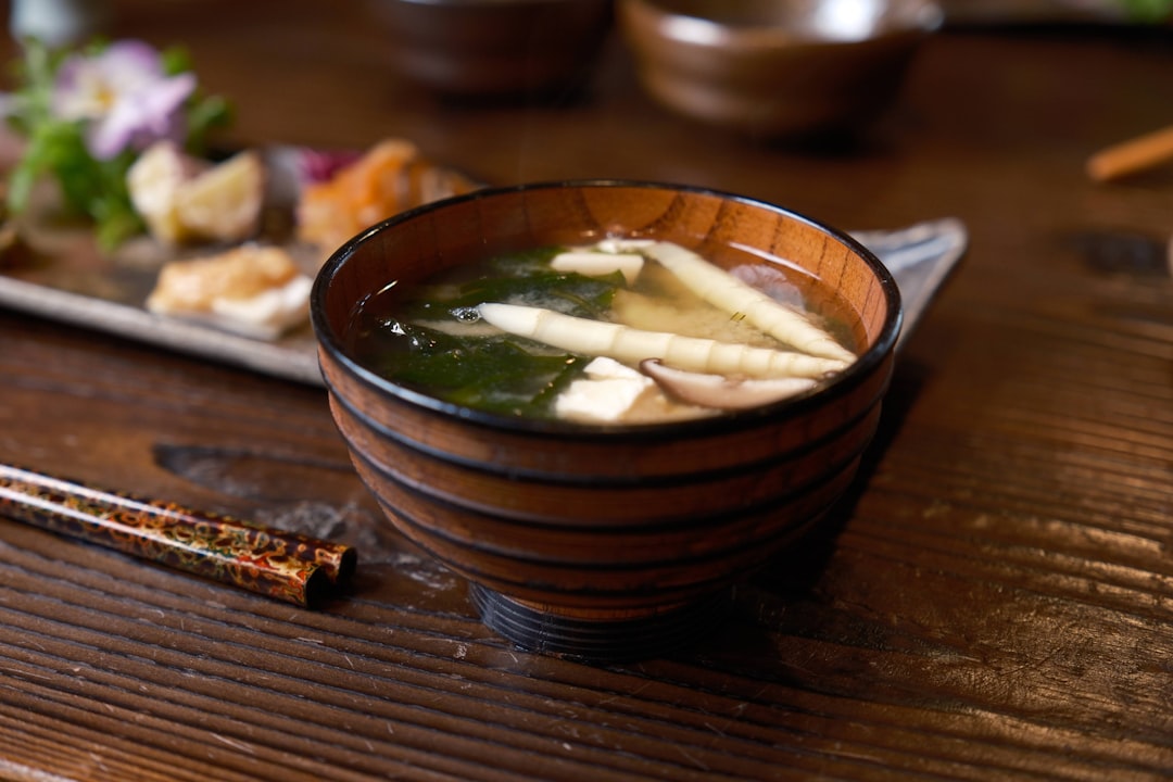 酒器の選び方完全ガイド｜おちょこ・徳利・ぐい呑みの種類と飲み方別の使い分け