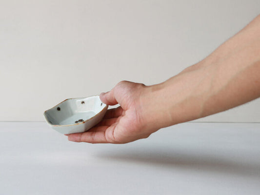 六角小付け 波佐見焼 色絵地紋