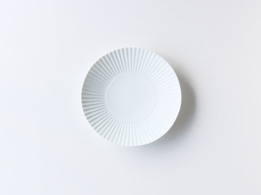 色釉 しのぎ 中皿 波佐見焼 ホワイト