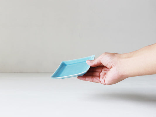 色釉 正角小皿 有田焼 ライトブルー